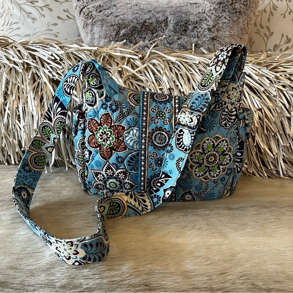 VERA BRADLEY Bali Blue 2009 On The Go Crossbody Commuter Blue Brown Zip Top - Picture 1 of 14